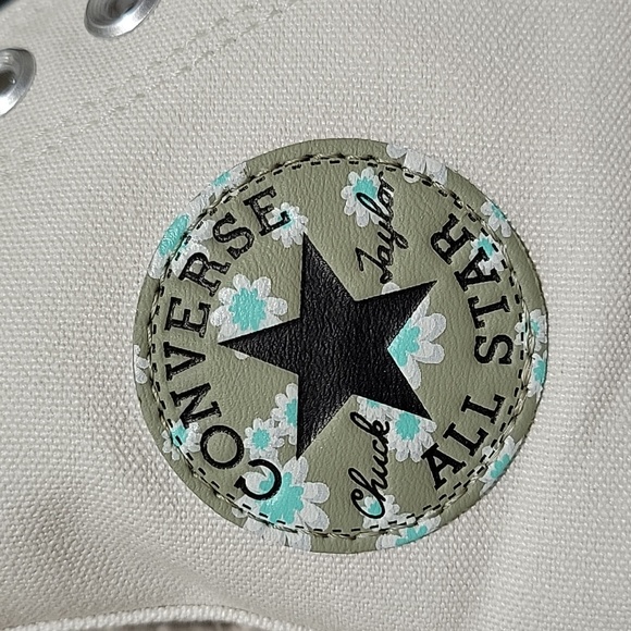 Converse Light/Bone Field Surplus - Picture 9 of 10